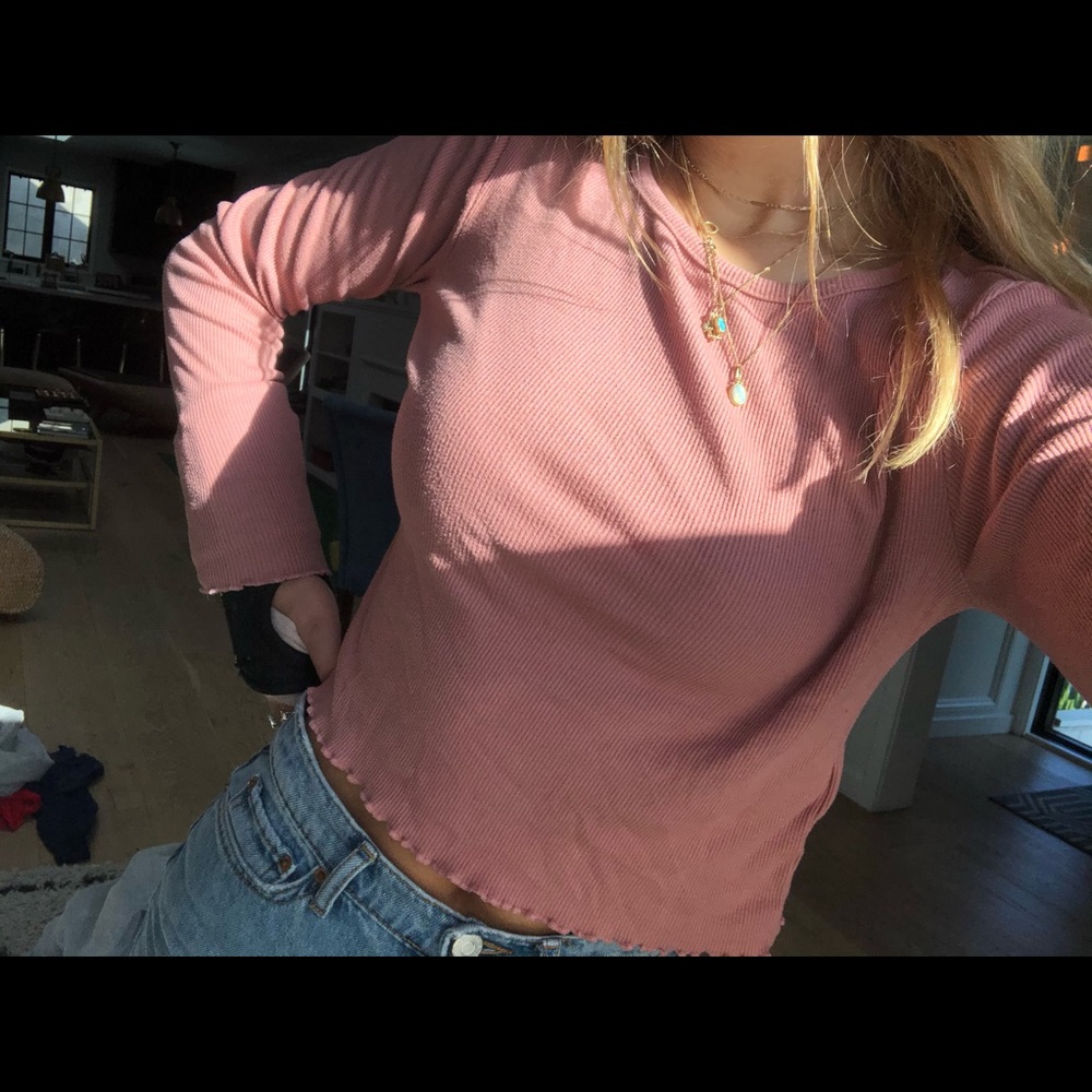 h&m light pink ribbed long sleeve cropped top